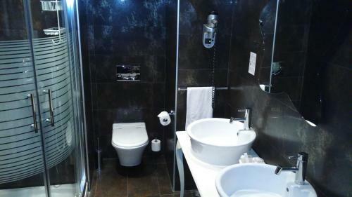 Hotel A�va