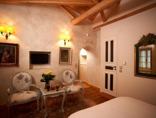 Hostal Amaryllis Luxury Guest House