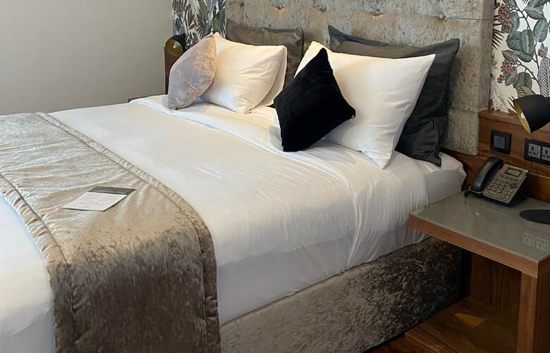 Hotel The Village Boutique And Spa