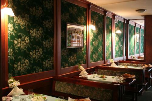 Bed & Breakfast Obiekt Hotelarski Patron