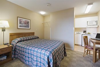 Hotel Crossland Economy Studios - Salem - North