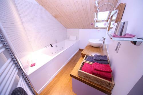 Bed & Breakfast Maison At Home - Luxe Design