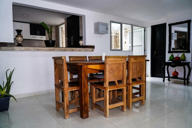 Hotel Jiisot Camarones Inn