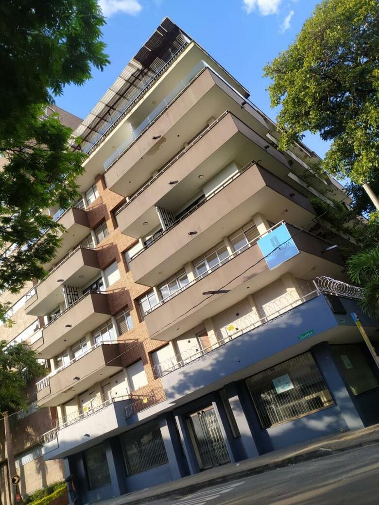 Platinum Hotel