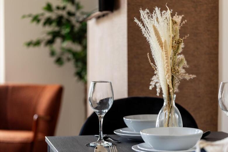 Crown Street Aparthotel
