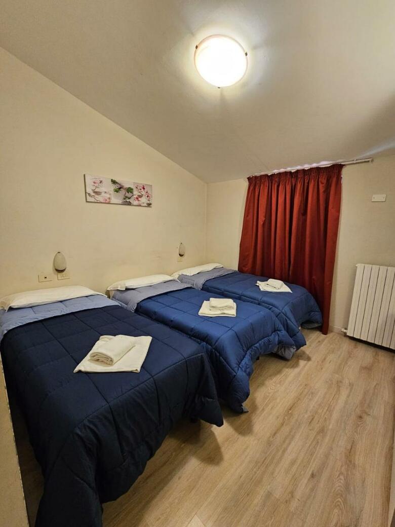 Hotel Holiday