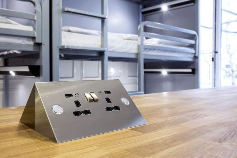 Hostal Astor Hyde Park Hostel - Adults Only