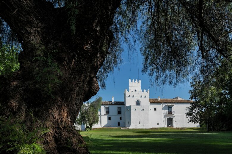 Hotel Cortijo Torre De La Reina