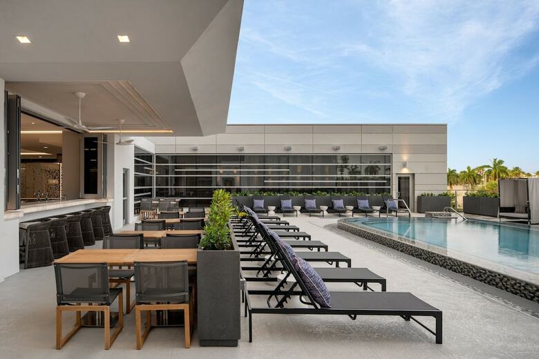 AC Hotel By Marriott Miami Dadeland