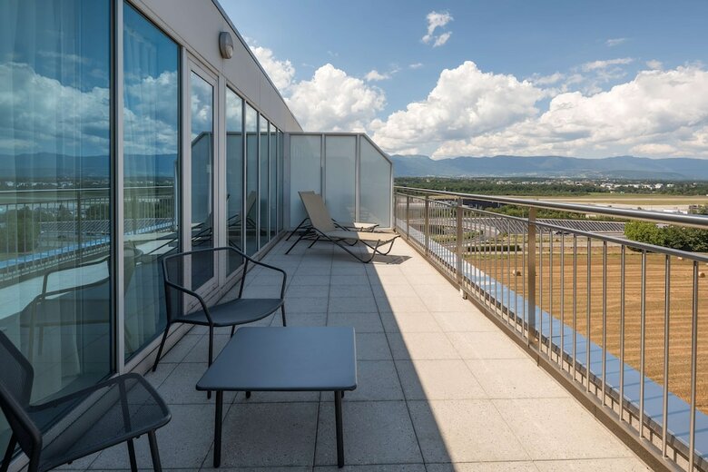Hilton Geneva Hotel And Conference Centre