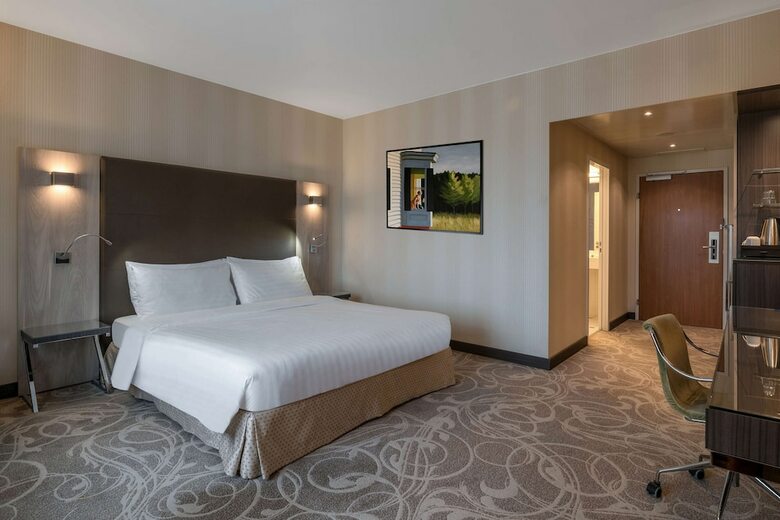 Hilton Geneva Hotel And Conference Centre