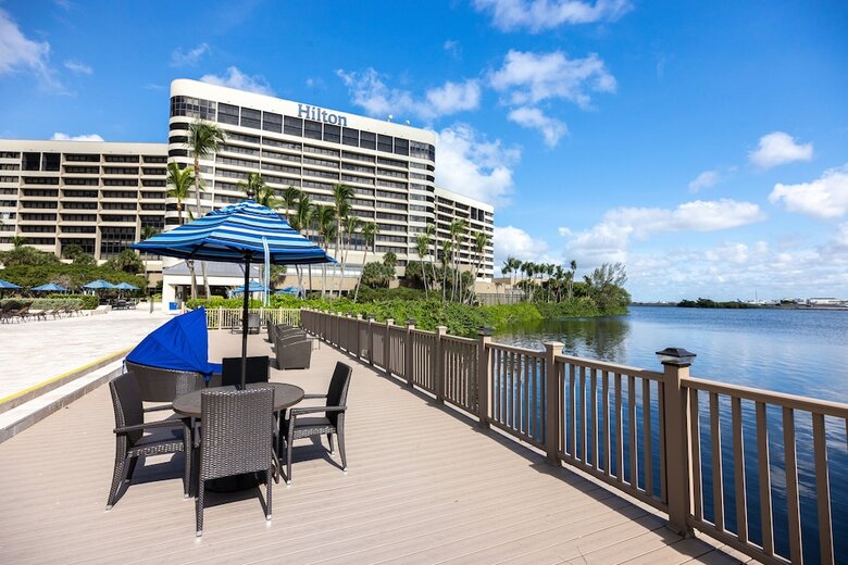 Hotel Hilton Miami Airport Blue Lagoon