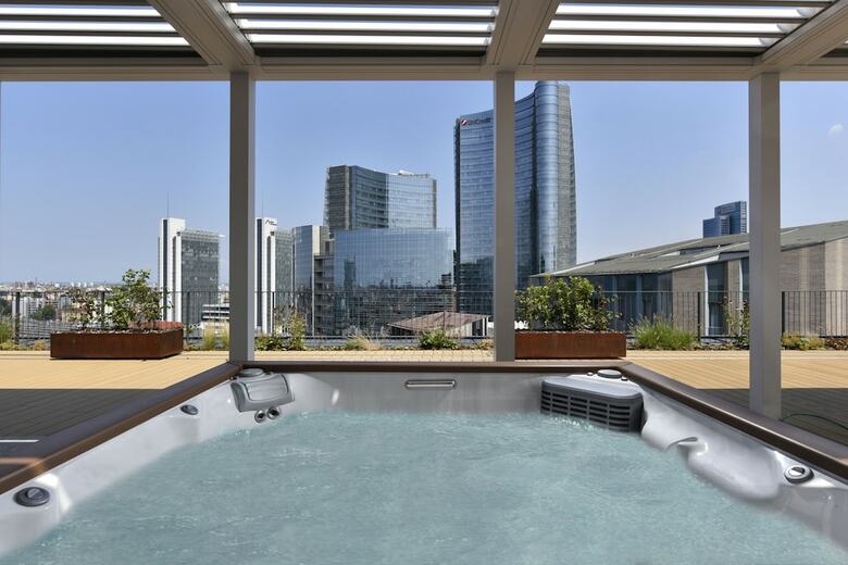 Hotel Milano Verticale | UNA Esperienze