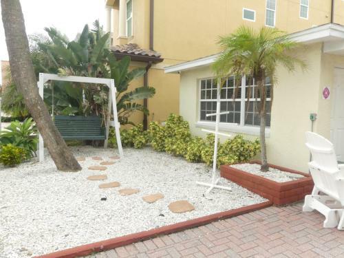 Sand Glo Villas