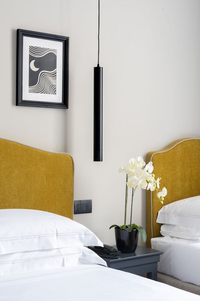 Flom Boutique Hotel