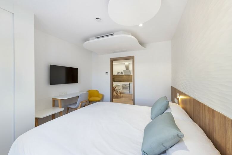Hotel Odyssey Rooms