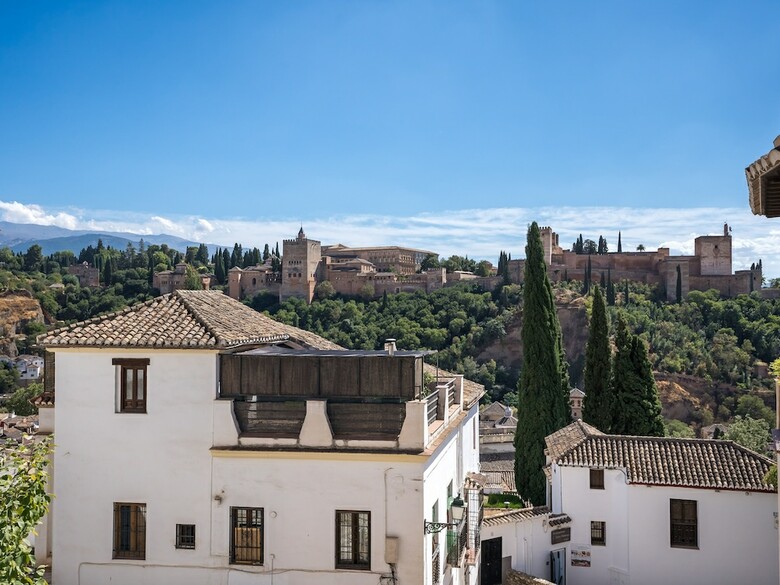 Aparthotel Limehome Granada Calle Mirasol