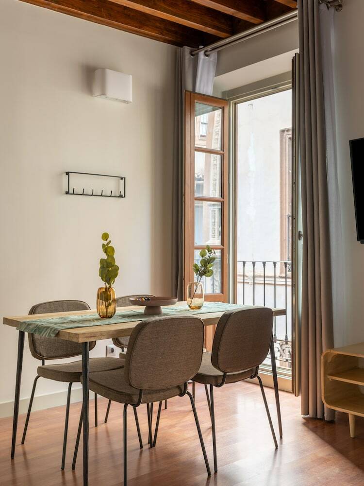 Aparthotel Limehome Granada Calle Mirasol