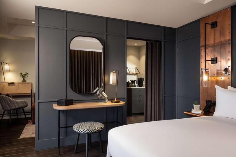 Hotel The Gantry London, Curio Collection By Hilton