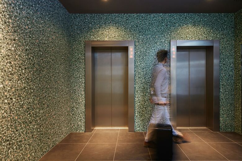 Hotel Drawing House