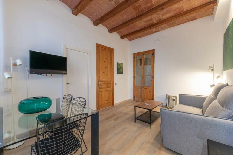 Centric Gracia Apartments