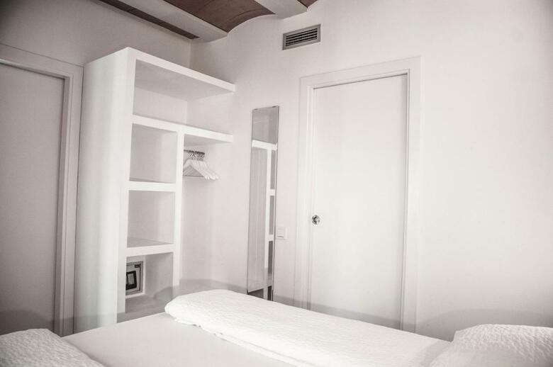 Barcelona Beach Apartments