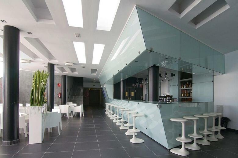 Apolo Suites Rentalmar