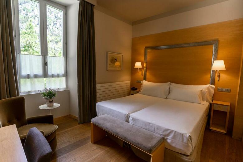 Gran Hotel � Balneario De Panticosa