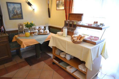 Hostal Pension Theresia