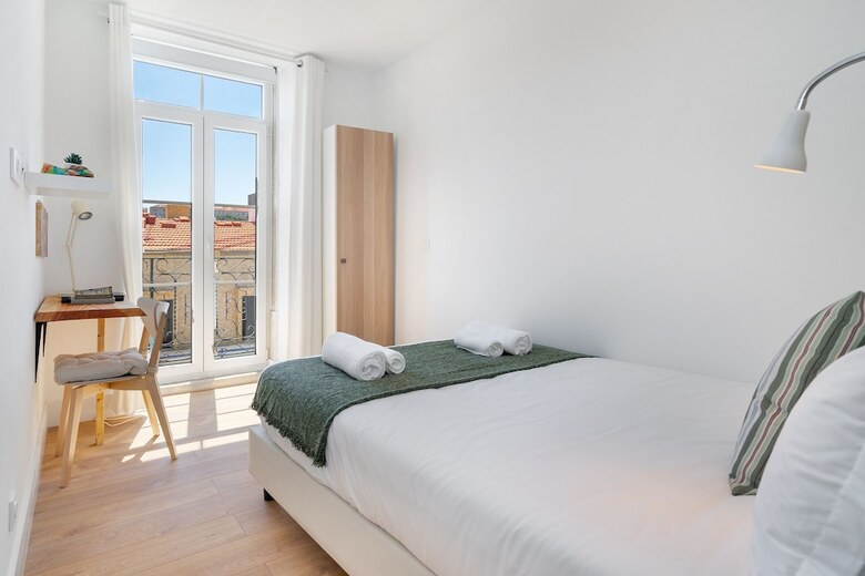Modern Lisbon Apartments By Soulplaces