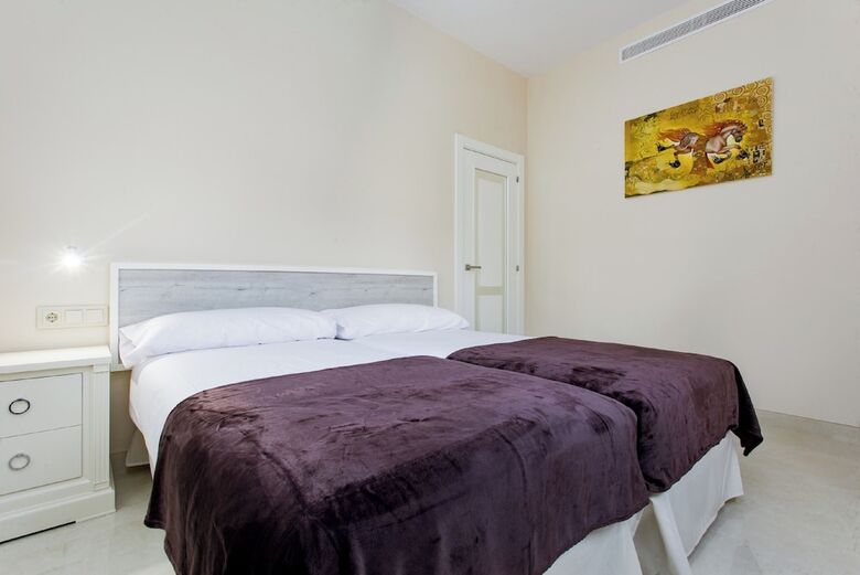 Aparthotel Calma Holiday Villas