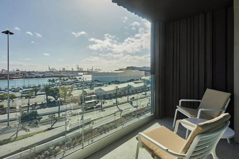 Silken Atlantis Suite ? Holiday Homes