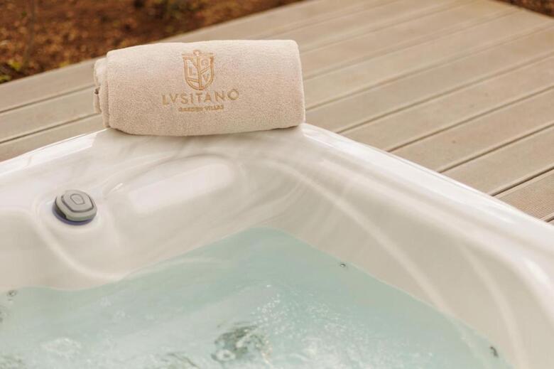 Hotel Lusitano Garden Villas