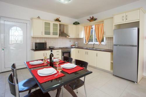 Hostal Diamanto Complex