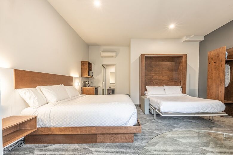 Hotel H�tel Manoir Vieux Qu�bec