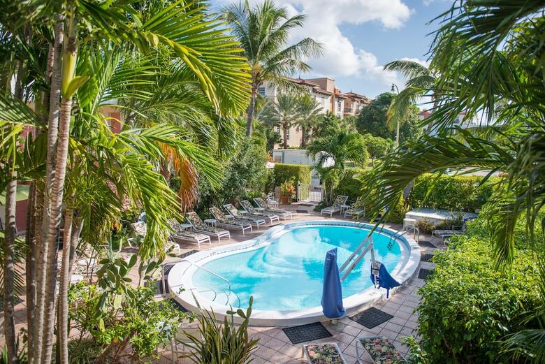 Hotel Shore Haven Resort Inn