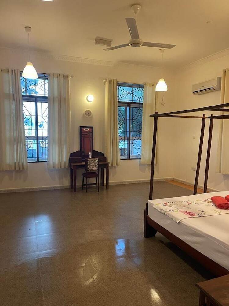 Hotel Sunrise Beach Villa