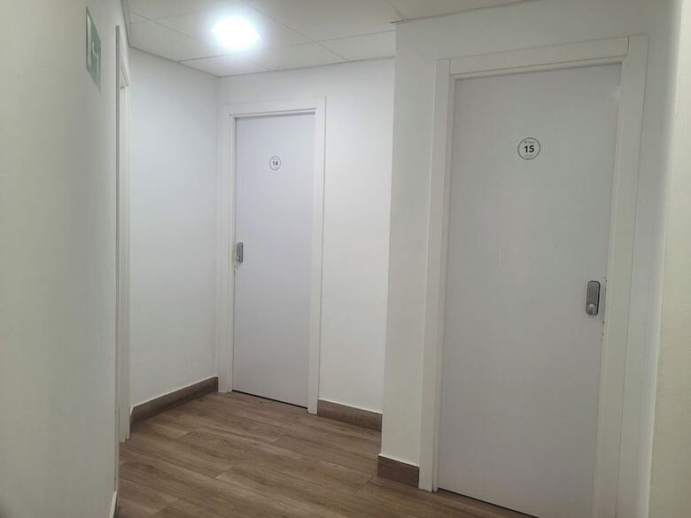 Hotel Ayz Elcano - Auto Check-in Property