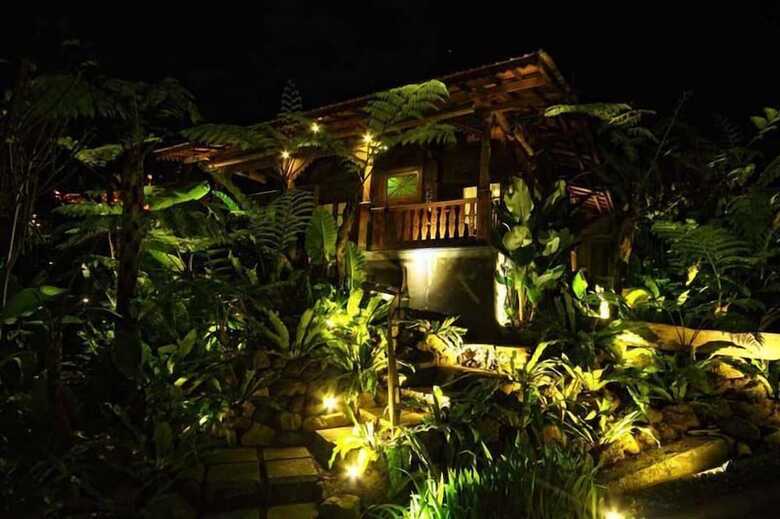 Jadul Adarapura Resort & Spa