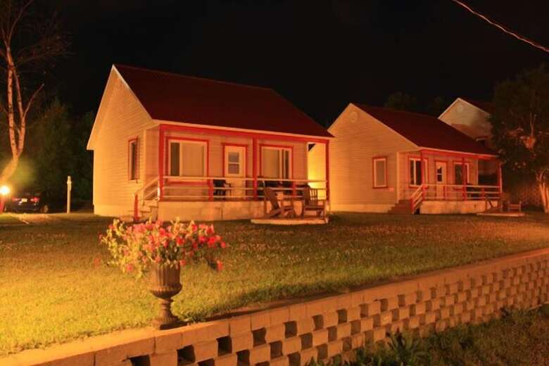 Hotel Motel Les Chalets Bo-fleuve