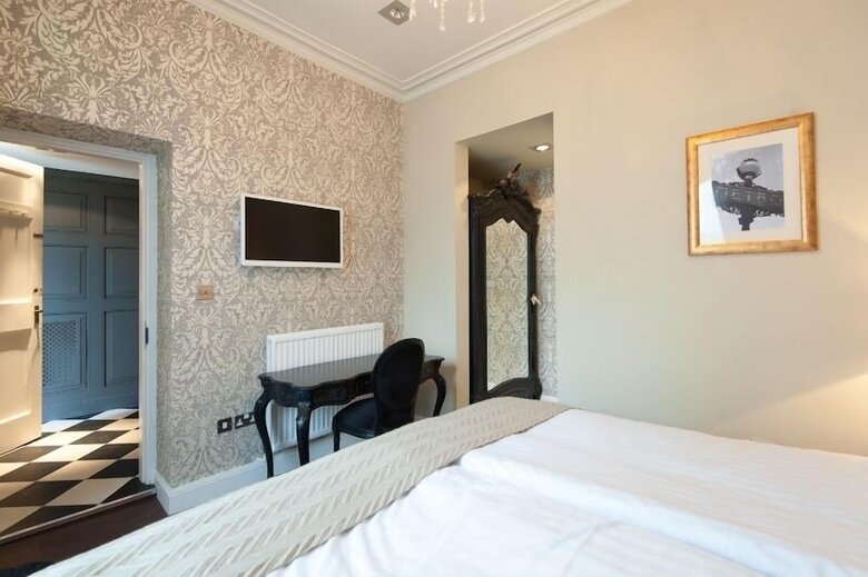 City Retreat Edinburgh