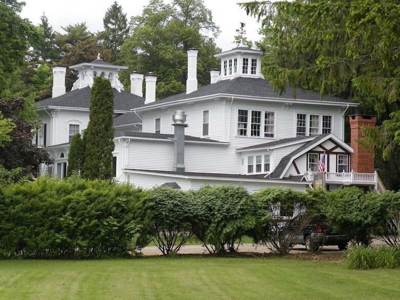 Posada Homeport Inn And Tavern