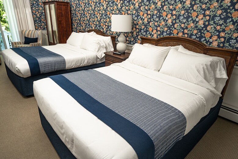 Posada Homeport Inn And Tavern