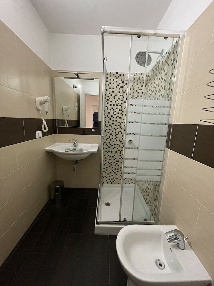 Ad Cavour Luxury Rooms