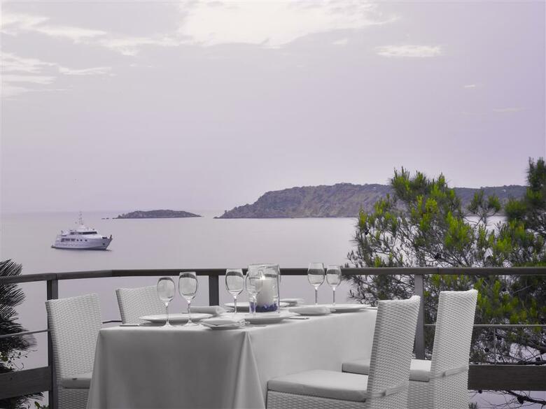Four Seasons Astir Palace Hotel Athens