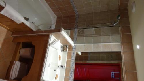 Aparthotel Les Alpages De Val Cenis By Resid&co