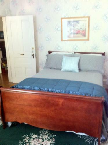 Grand Avenue Bed And Breakfast