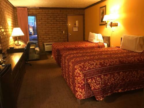 Motel Carthage Inn