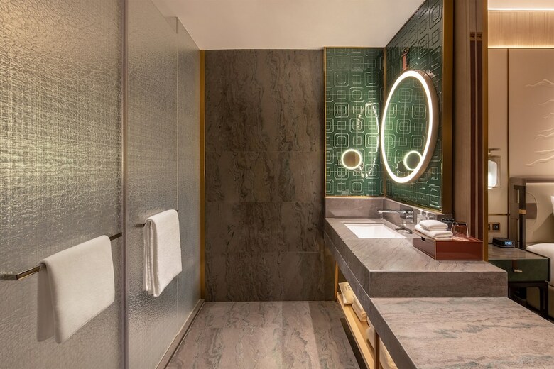 Hotel Hualuxe Qingdao Licang By Ihg