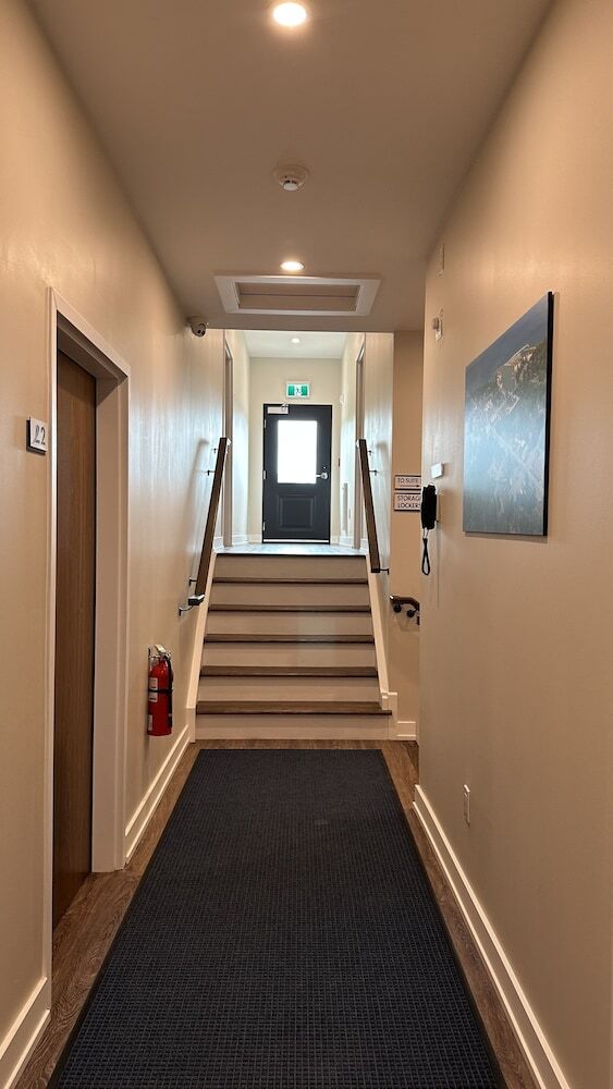 Hotel The Landing - Extended Stay Quarters